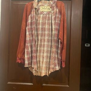 Jaded Gypsy Women's Rust Plaid Button-Down Shirt